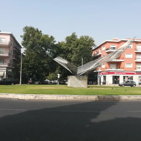 Cozy Independent ホームステイ リスボン